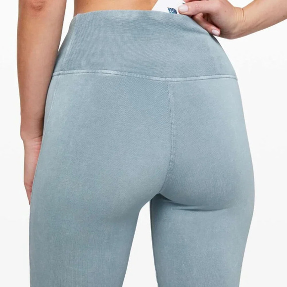 Lululemon Inner Glow Tight 28" Washed Chambray 21131 - Picture 3 of 13